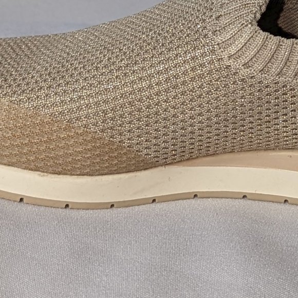 Naturalizer Lafayette slip-on sneaker neutral porcelain size 6 EUC - Picture 13 of 13